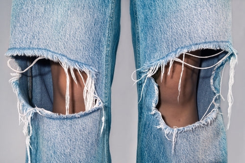 The “Knee Popping” Debate: Harmless or a Warning Sign?
